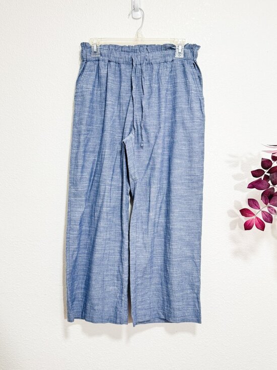 PACT 100% Organic Cotton Blue Chambray Drawstring Crop Pants Size Medium - Picture 2 of 10
